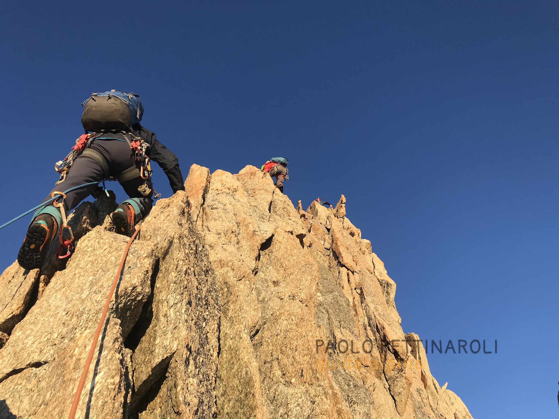 aiguille du diable - 1 di 5 - alpinismo_paolo pettinaroli guida alpina