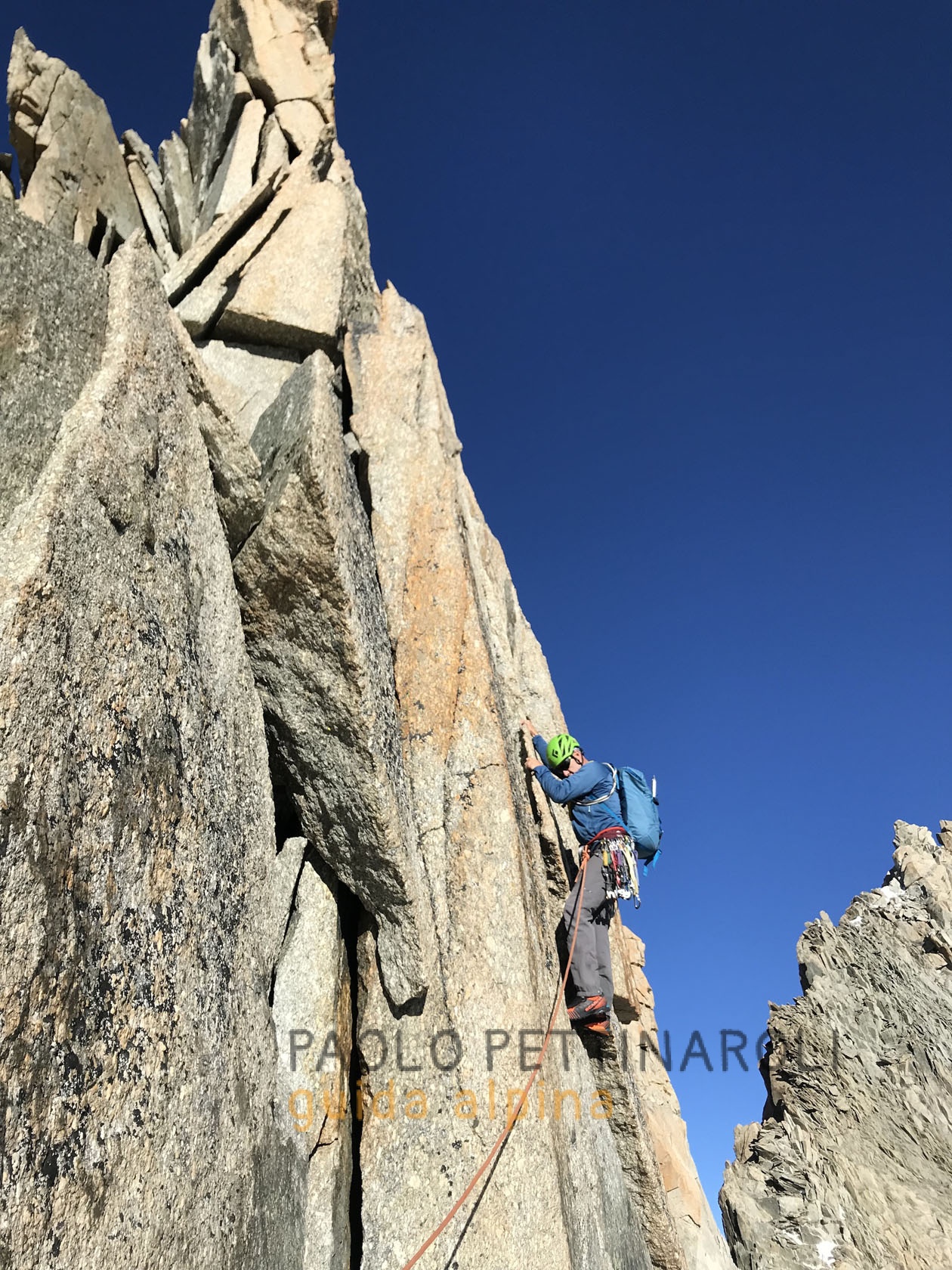 aiguille du diable - 3 di 5 - alpinismo_paolo pettinaroli guida alpina